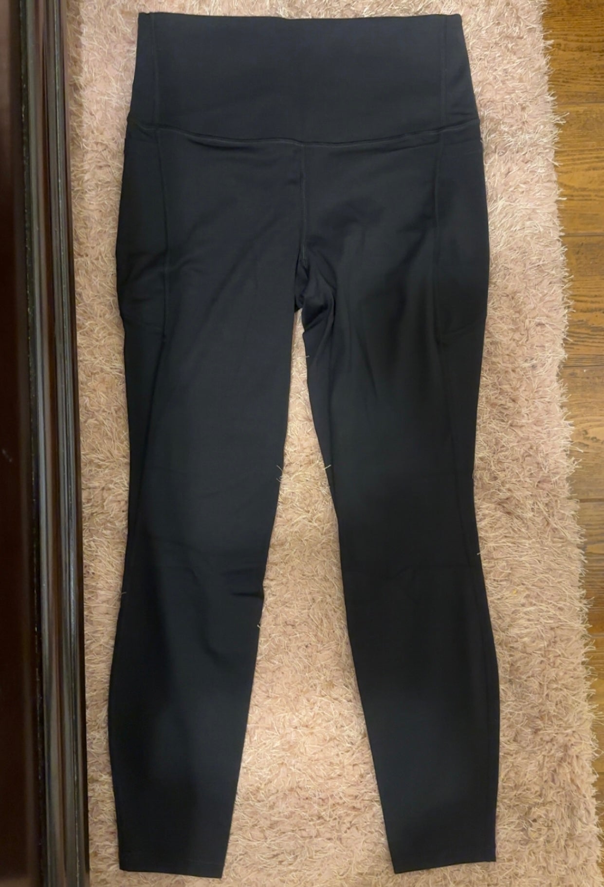 🍋 Train High-Rise Crop Leggings w/ Pockets (TRUE TO SIZE!!)