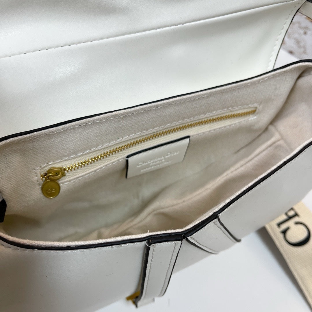 BF - 💿 Curve Saddle Bags (Gold Hardware)