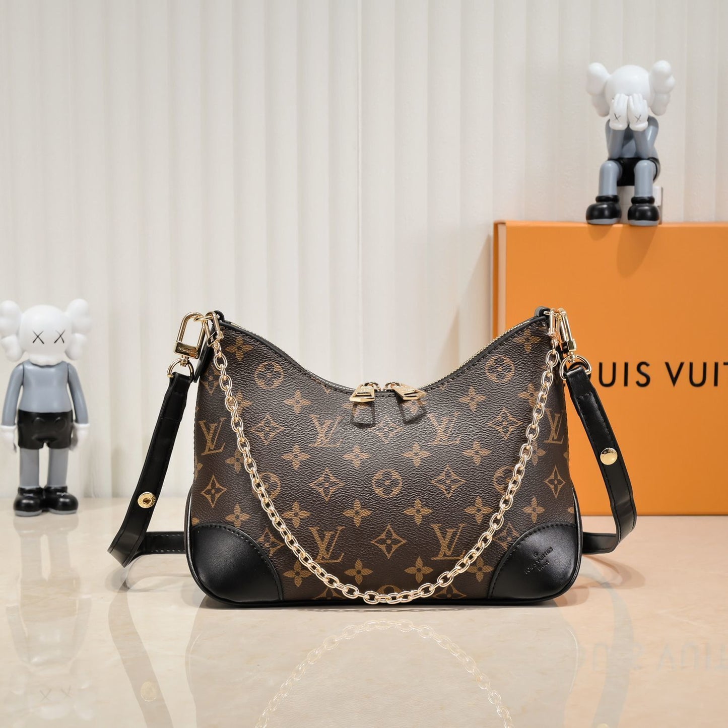 Monogram Vintage Shoulder Bags