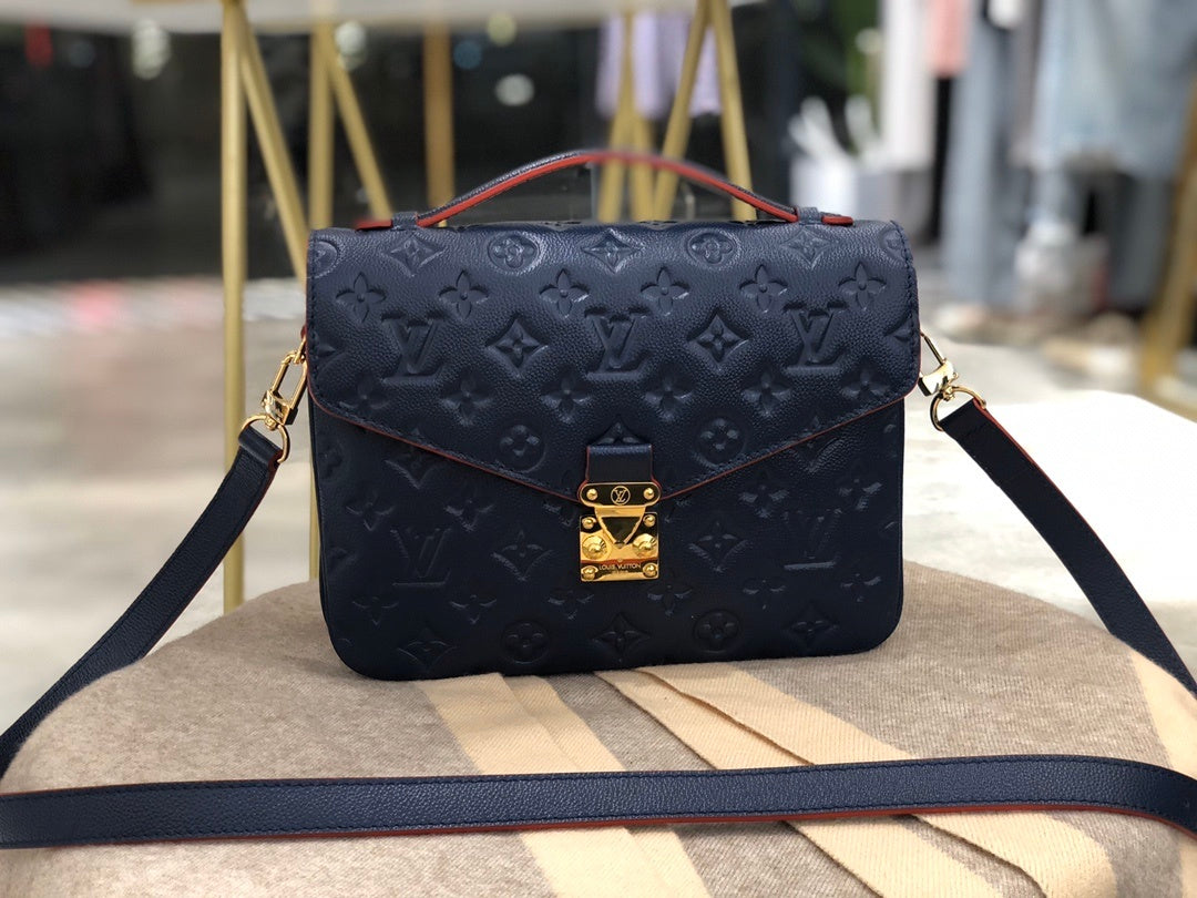 D E A L ๐ - Monogram Fall Signature Snap Bags