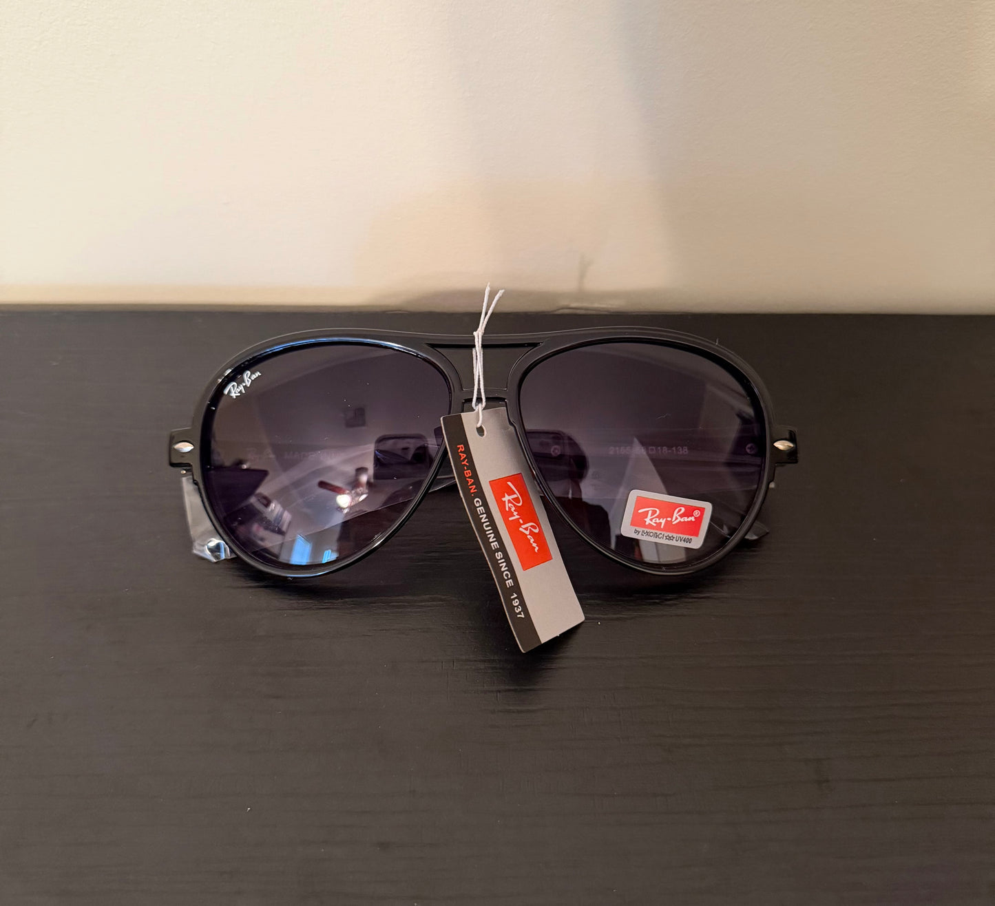 Ray Black/Gold Classic Aviator Sunnies