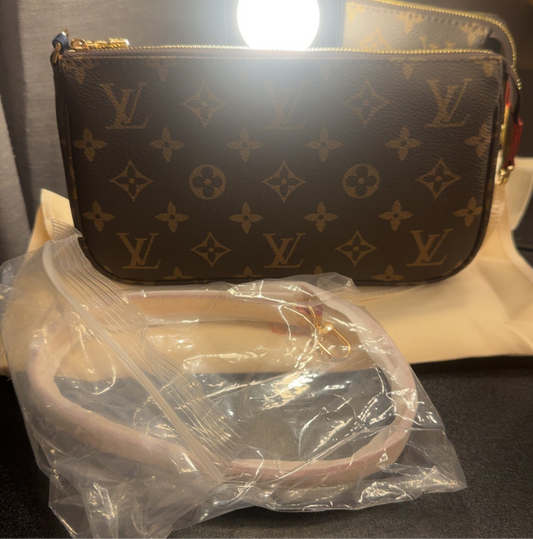 DISCOUNTED Everyday Canva Crossbody (ZIPPER INSIDE BROKEN)