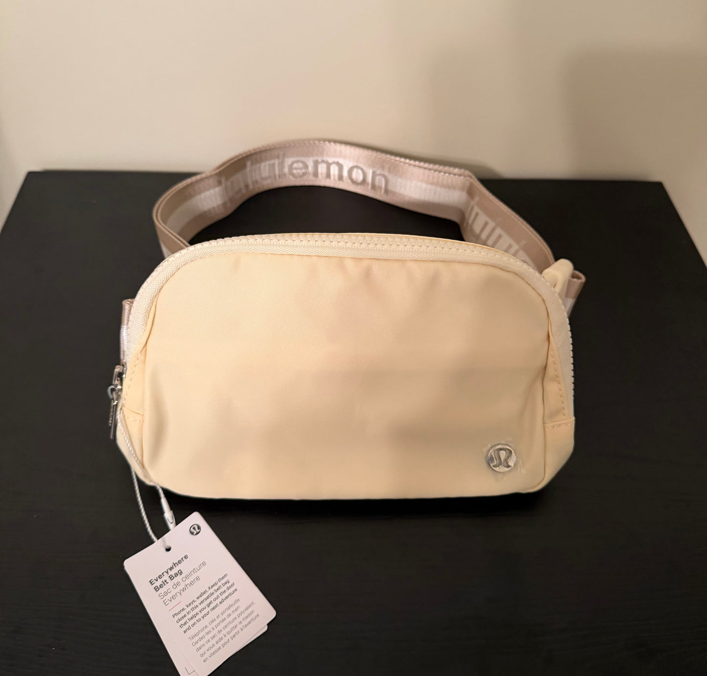 🍋 Cream/Gold Belt Bag