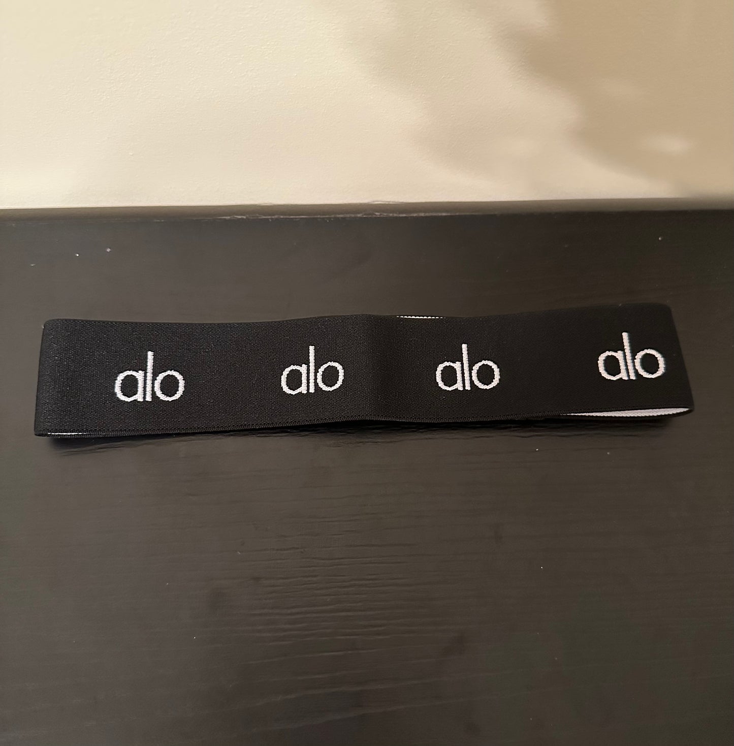 A L O Black/White Headband