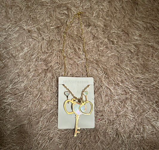 Tiff Gold Key/Hearts Necklace/Earring Set