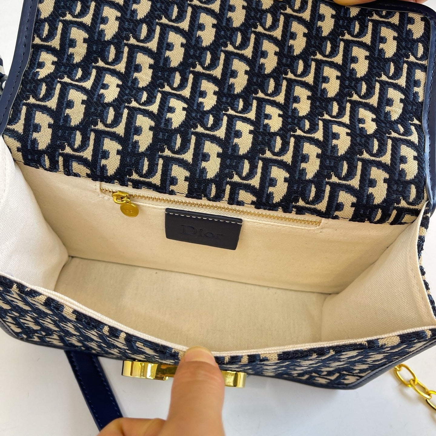 BF - 💿 Ella Crossbody Bags