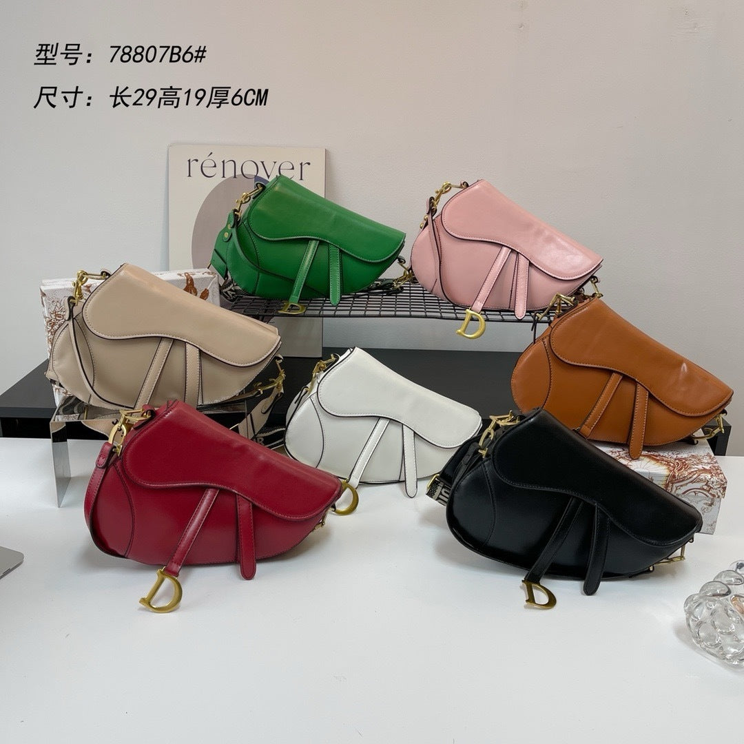 BF - 💿 Curve Saddle Bags (Gold Hardware)