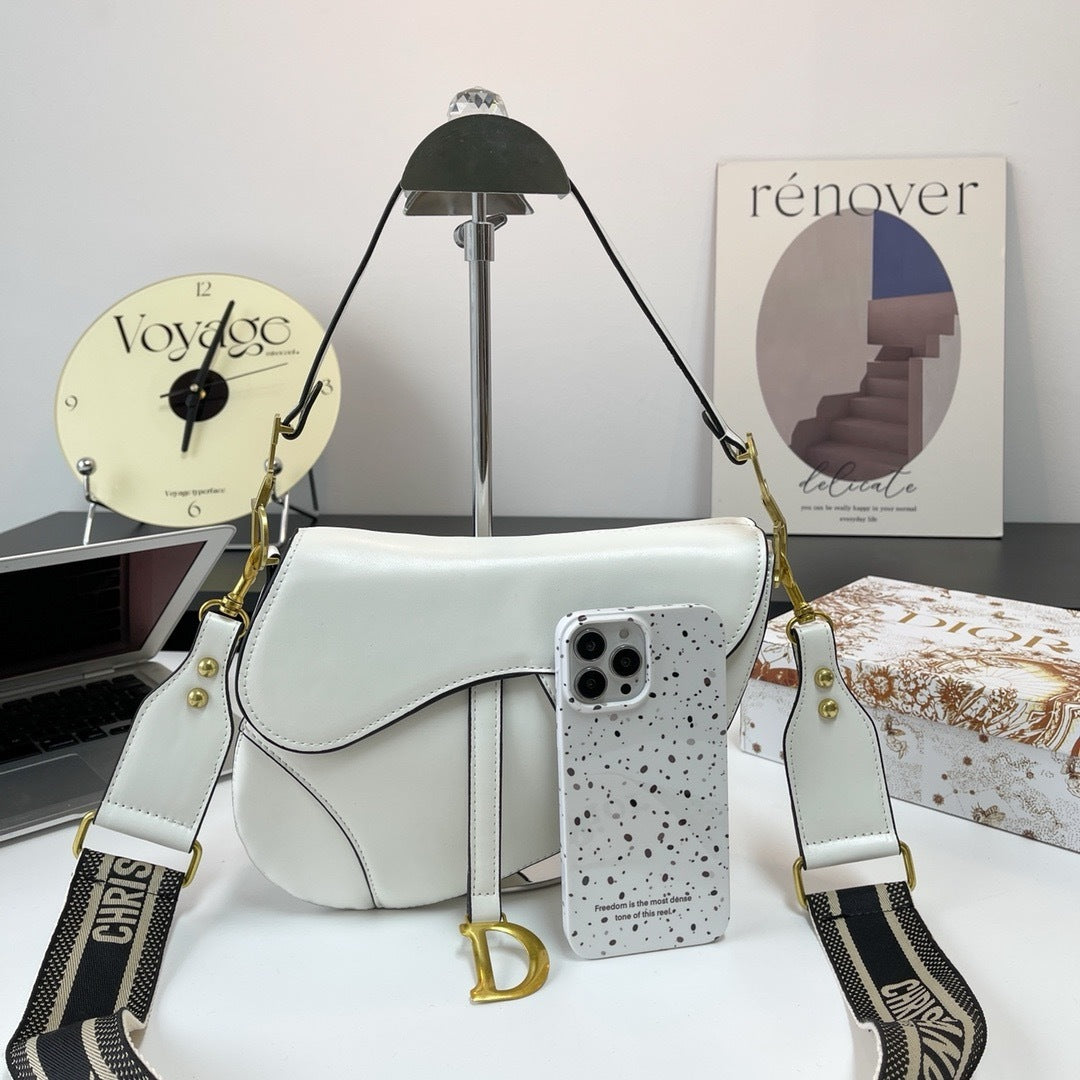 BF - 💿 Curve Saddle Bags (Gold Hardware)