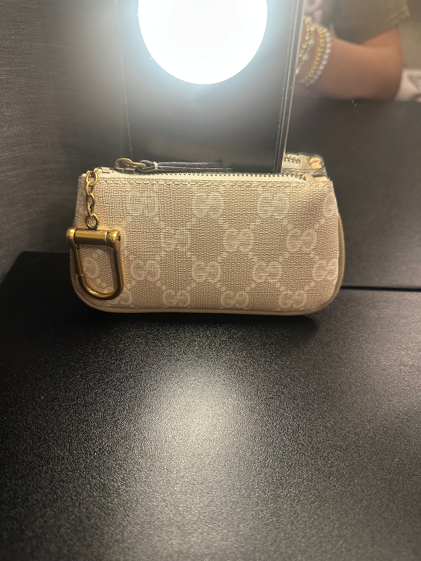 Double G Cream Key Pouch