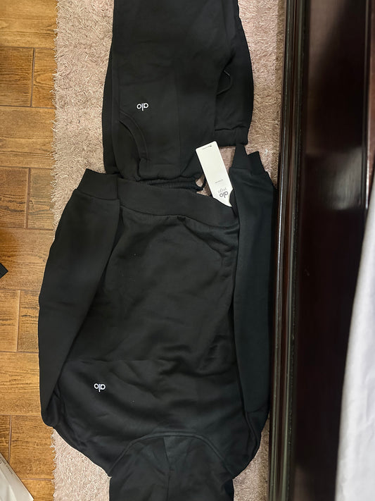 Black A L O Hoodie/Jogger Sweat Set (Medium)