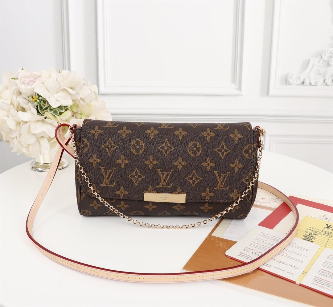 Monogram Fav Shoulder Bags