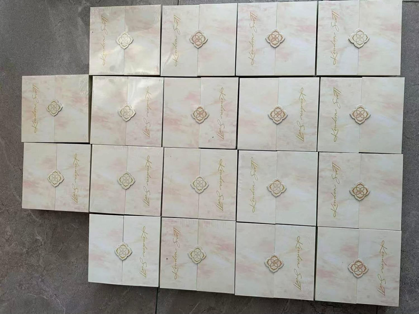 SALE 🎊 - Kendra Advent Calendar (Jewelry not named, but box is!)