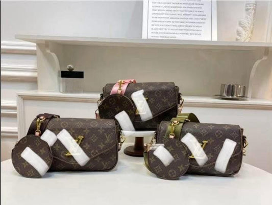 Brown Monogram Gold Metal Shoulder Bags