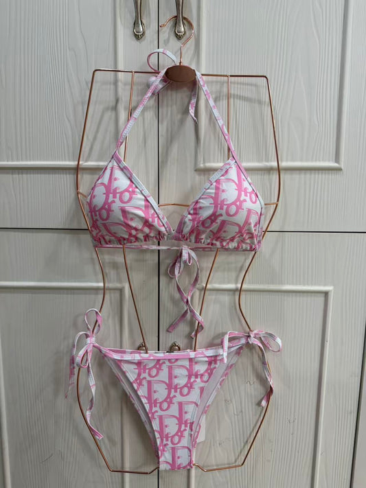 💿 White/Pink Bikini Bathing Suit