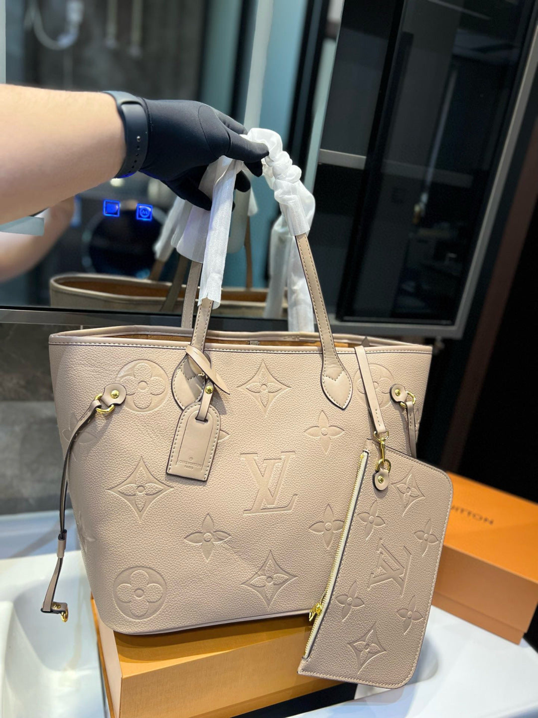 Monogram Carryalls (MM)