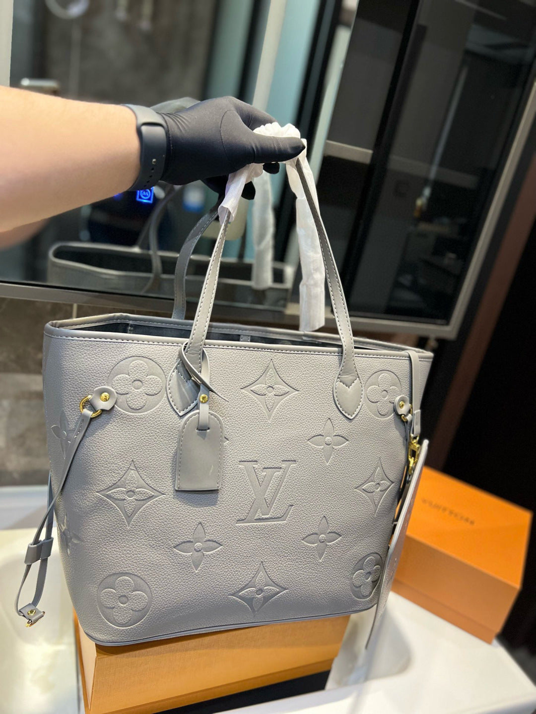 Monogram Carryalls (MM)