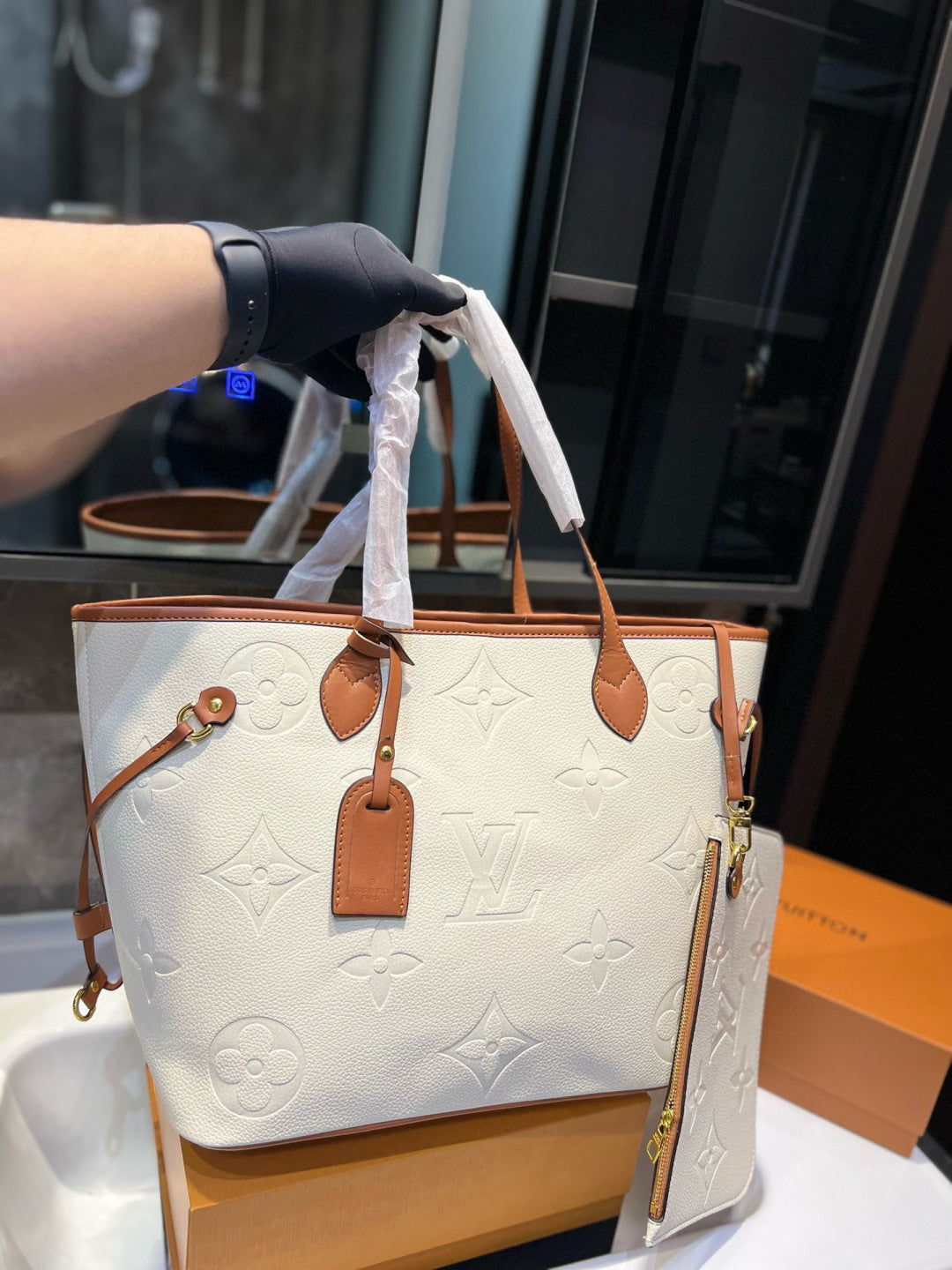 Monogram Carryalls (MM)