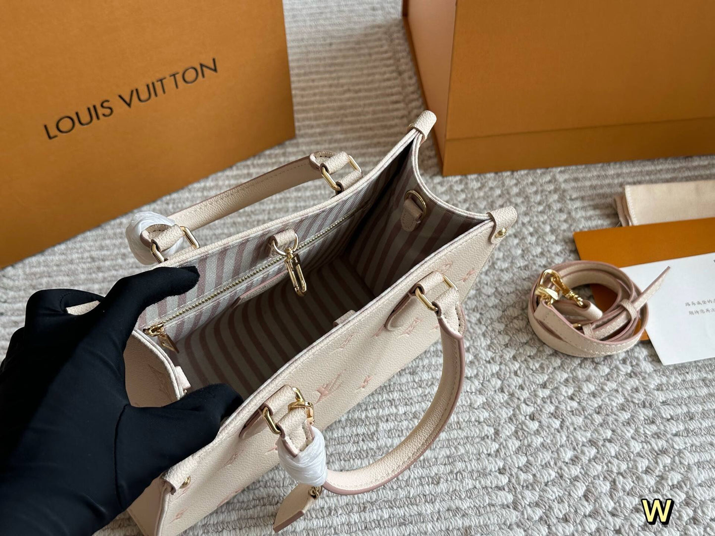 Cream/Pink Monogram On the Move Tote