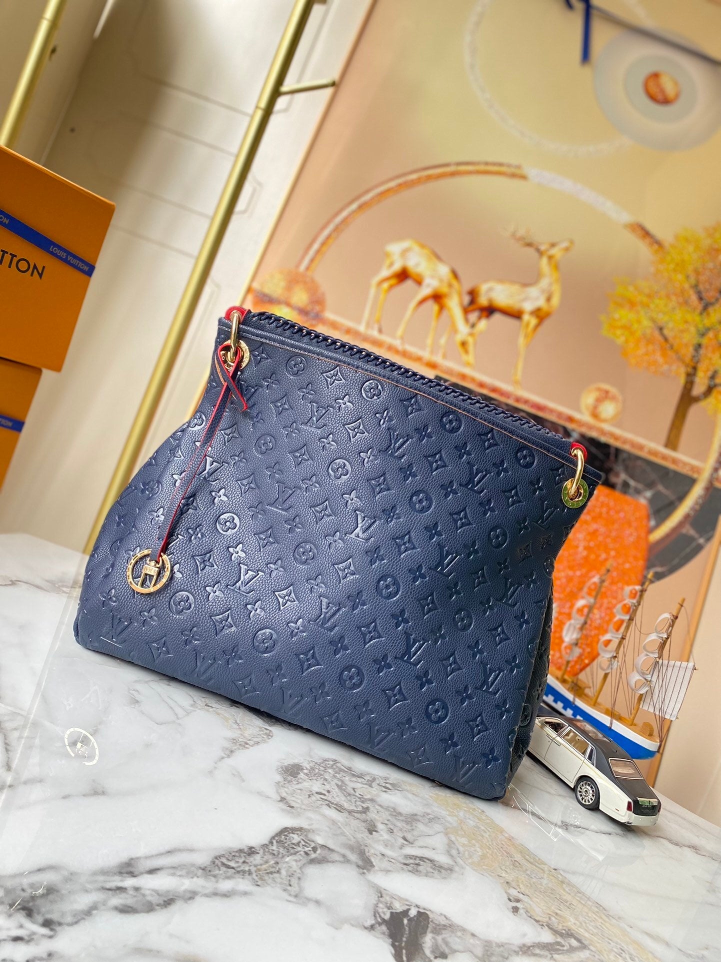 Monogram Artsy Shoulder Bags