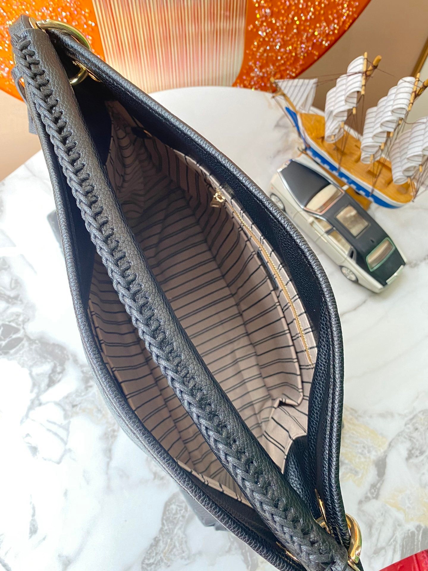 Monogram Artsy Shoulder Bags