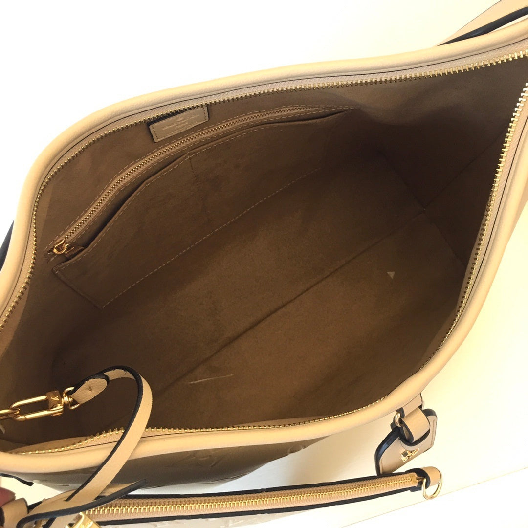 Monogram Mini Curve Carryalls