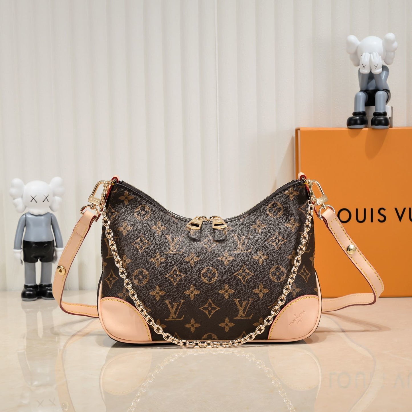 Monogram Vintage Shoulder Bags