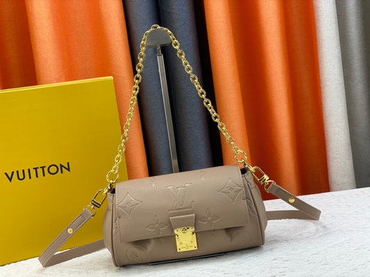 Monogram Fav Snap Bags