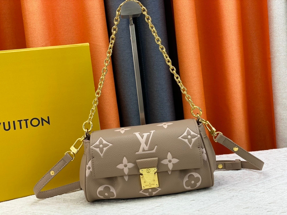 Monogram Fav Snap Bags
