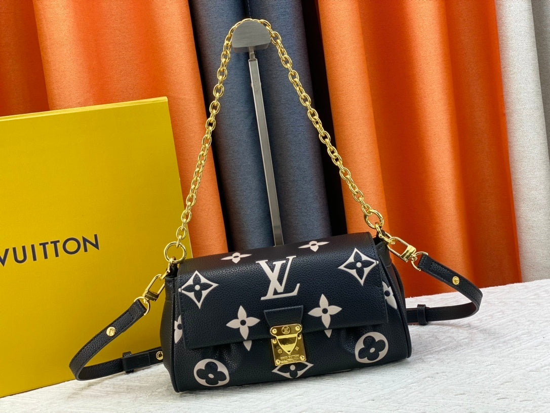 Monogram Fav Snap Bags