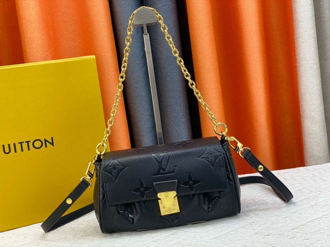 Monogram Fav Snap Bags